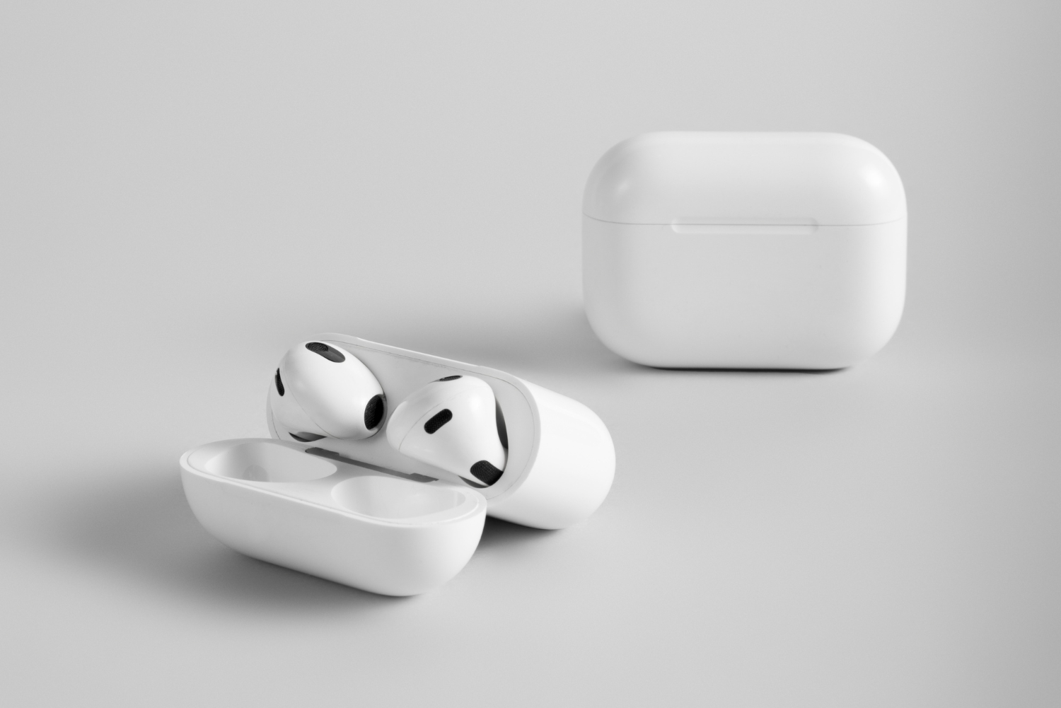Apple AirPods Pro Gen 1 Hit with Class Action Lawsuit Over Alleged
